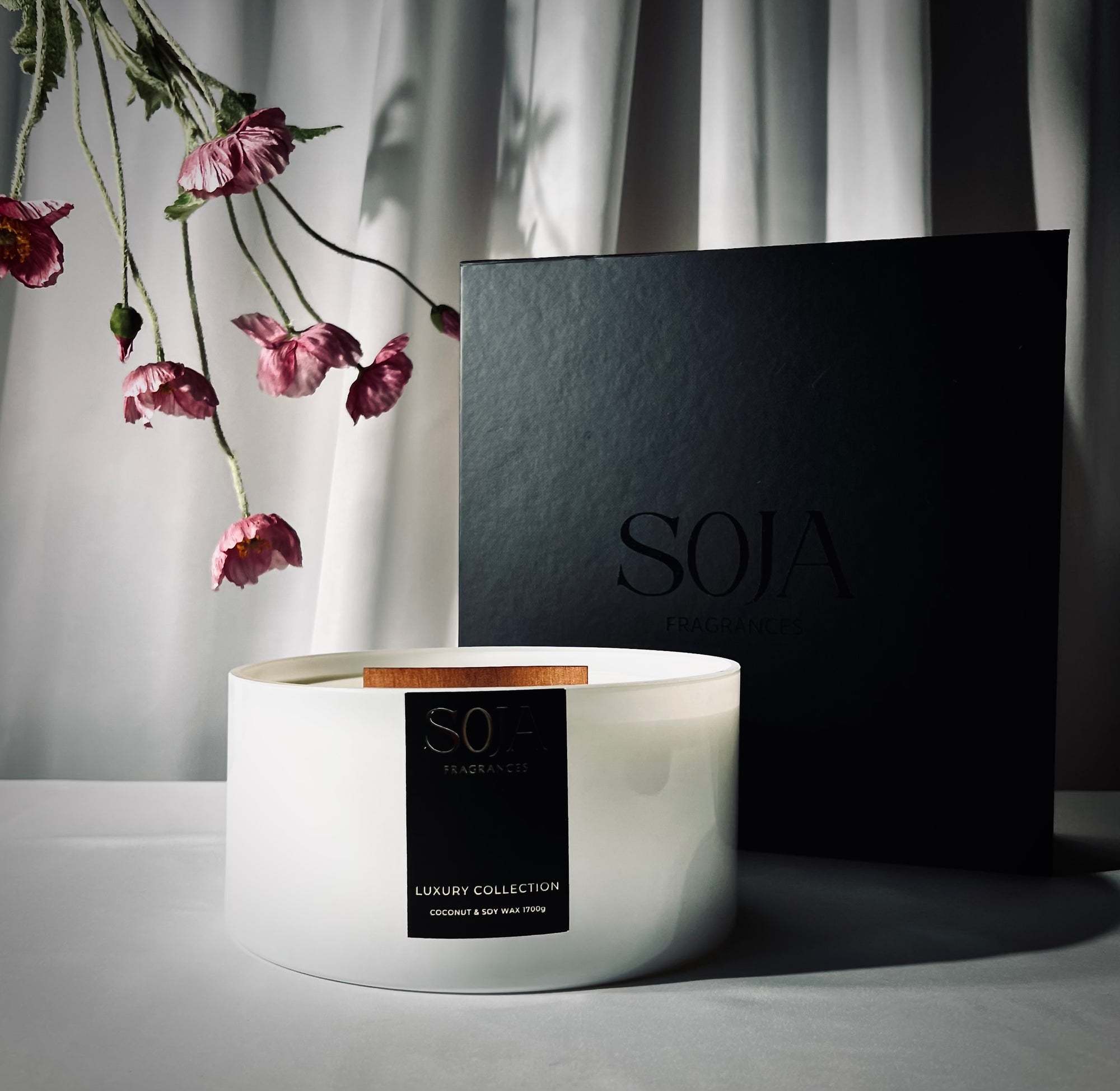 The Luxury Collection - Crushed Lime & Sea Salt | Indulge in elegance with our 1.7kg, Luxury Crushed Lime and Sea Salt Candle. Experience 160hr of aromatic bliss in any space. | SOJA Fragrances