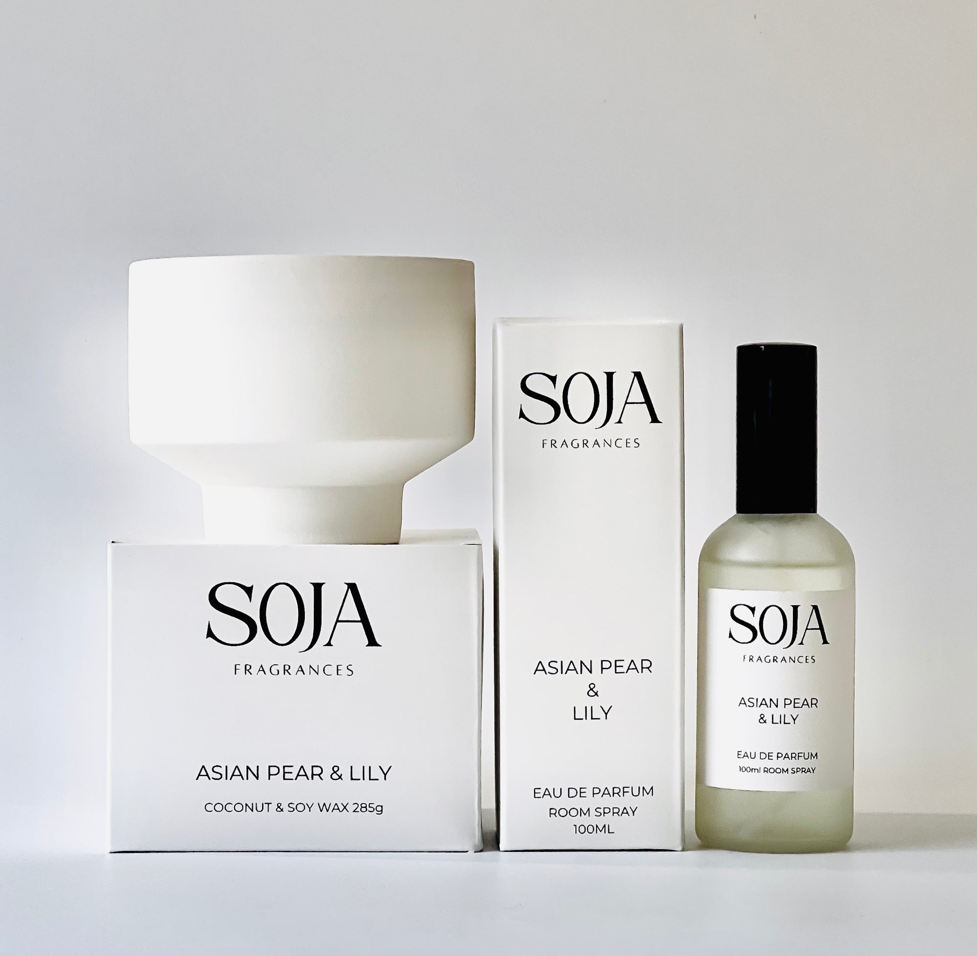 Eau De Parfum - Asian Pear &amp; Lily | Elevate any room with our Asian Pear &amp; Lily Eau De Parfum spray. Handcrafted luxury scents by Soja Fragrances. Add elegance effortlessly. | SOJA Fragrances