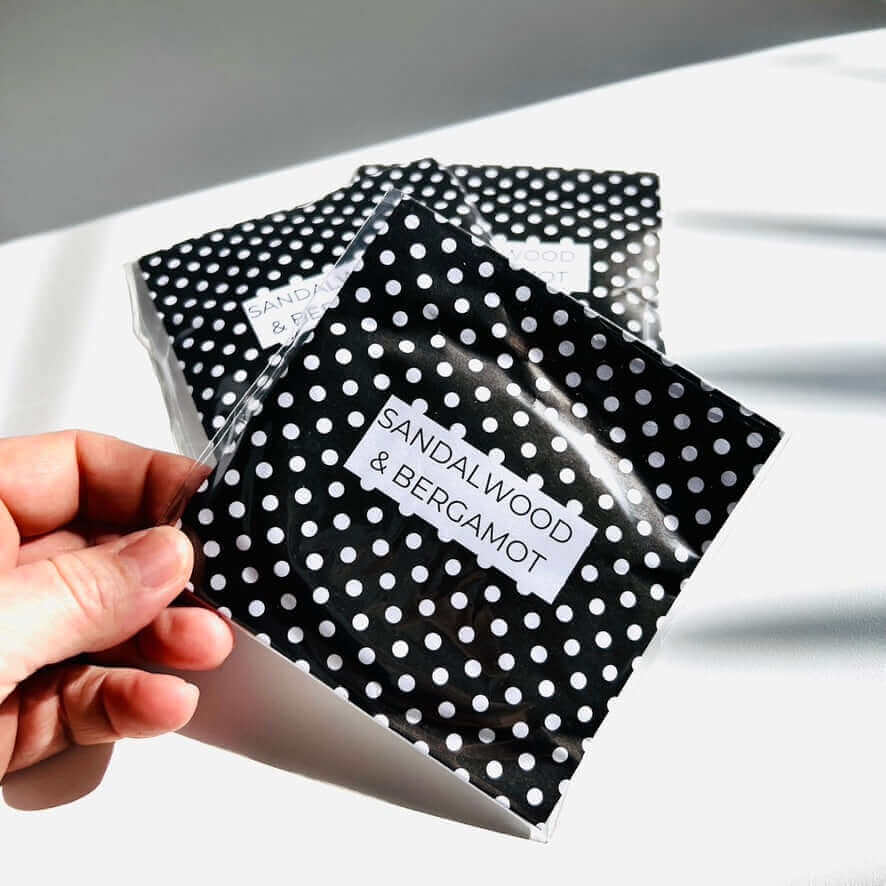 Scented Sachets - Sandalwood & Bergamot | Elevate your space with Sandalwood & Bergamot Scented Sachets from Soja Fragrances. Ideal for wardrobes, drawers, and eliminating odors. | SOJA Fragrances