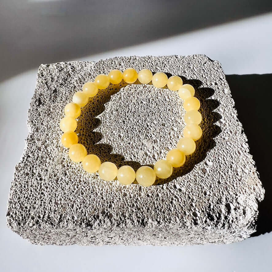 Yellow Calcite Crystal Bracelet | Elevate motivation with our Yellow Calcite Crystal Bracelet. Perfect for boosting confidence and energy. Shop the collection at Soja Fragrances now. | SOJA Fragrances